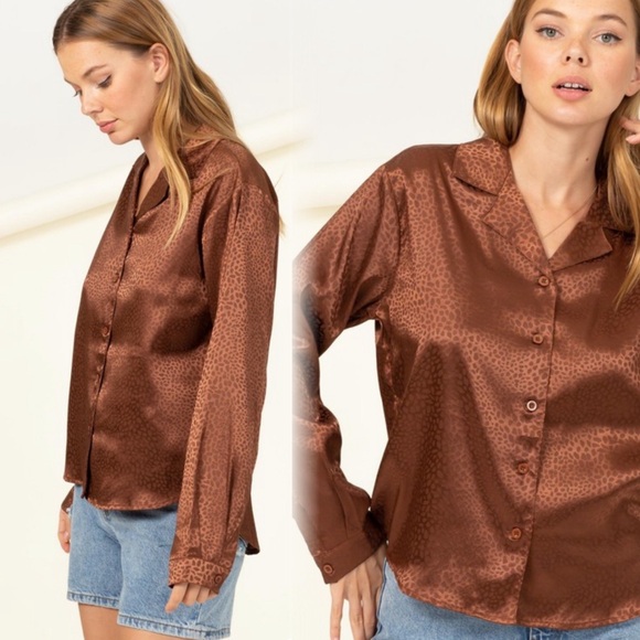 Brown button down animal print top - Picture 4 of 4